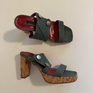 Y2k bullboxer heels the coolest